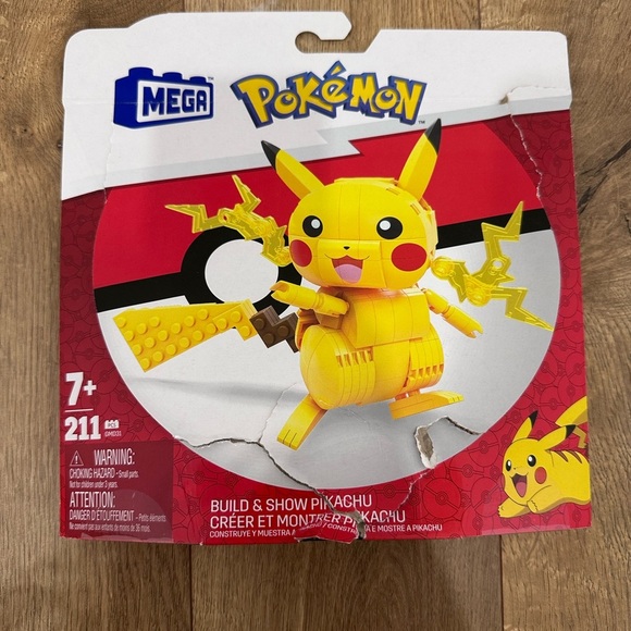 MEGA Pokemon Build & Show Pikachu Building Set - 211 pcs - Picture 3 of 9